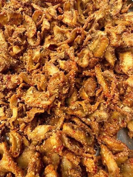 Ba rọi cháy tỏi hũ 300g