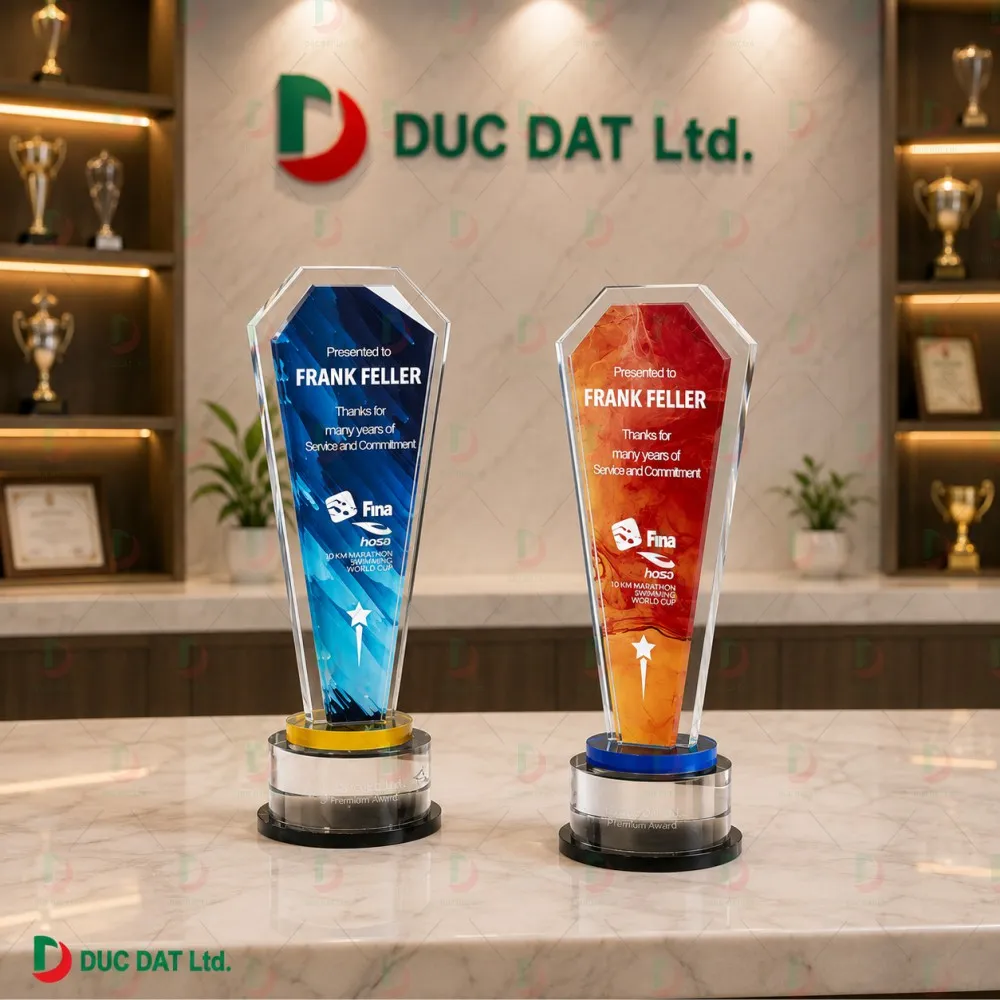 Cúp Pha Lê 005 In UV – Biểu Tượng Vinh Danh Đa Sắc Đẳng Cấp